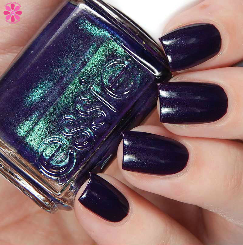 dressed to the 90s essie Fall 2017 Collection Swatches and Review 90s nail trends