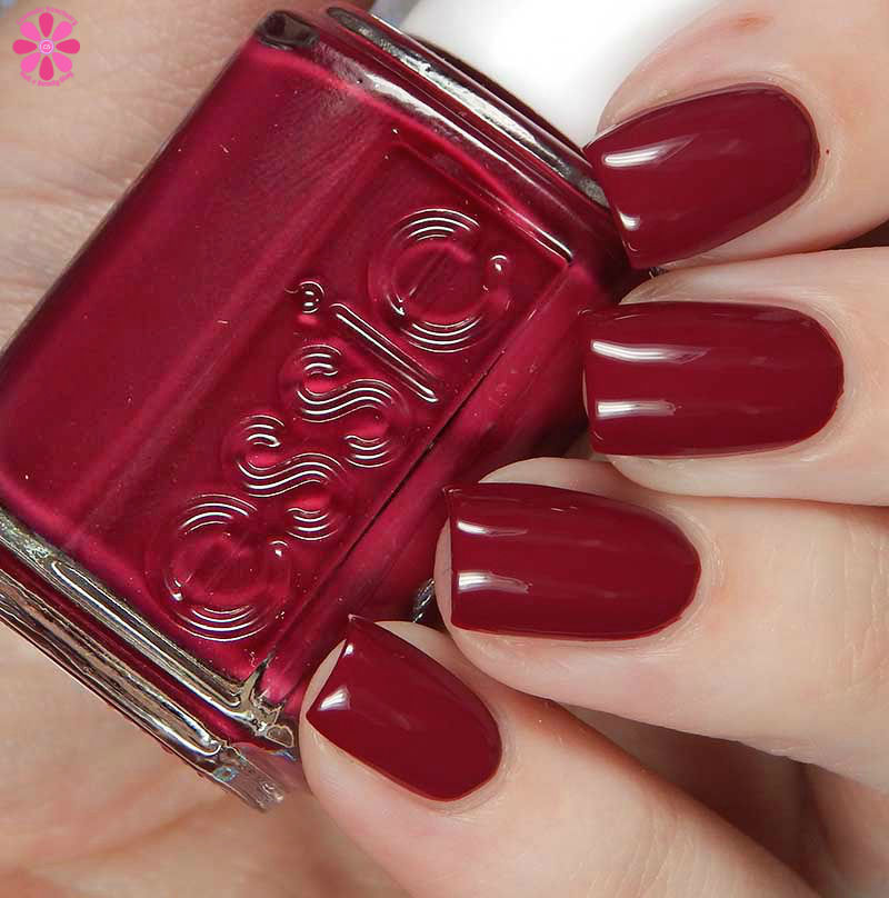 dressed to the 90s essie Essie Antique Chic 998 Oldie But Goodie| Nail Polish